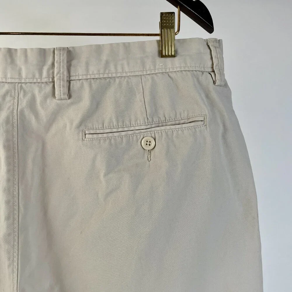 Men's J. Crew Flat Front Chino Shorts, Light Tan Khaki, Size 36 - Picture 3 of 5